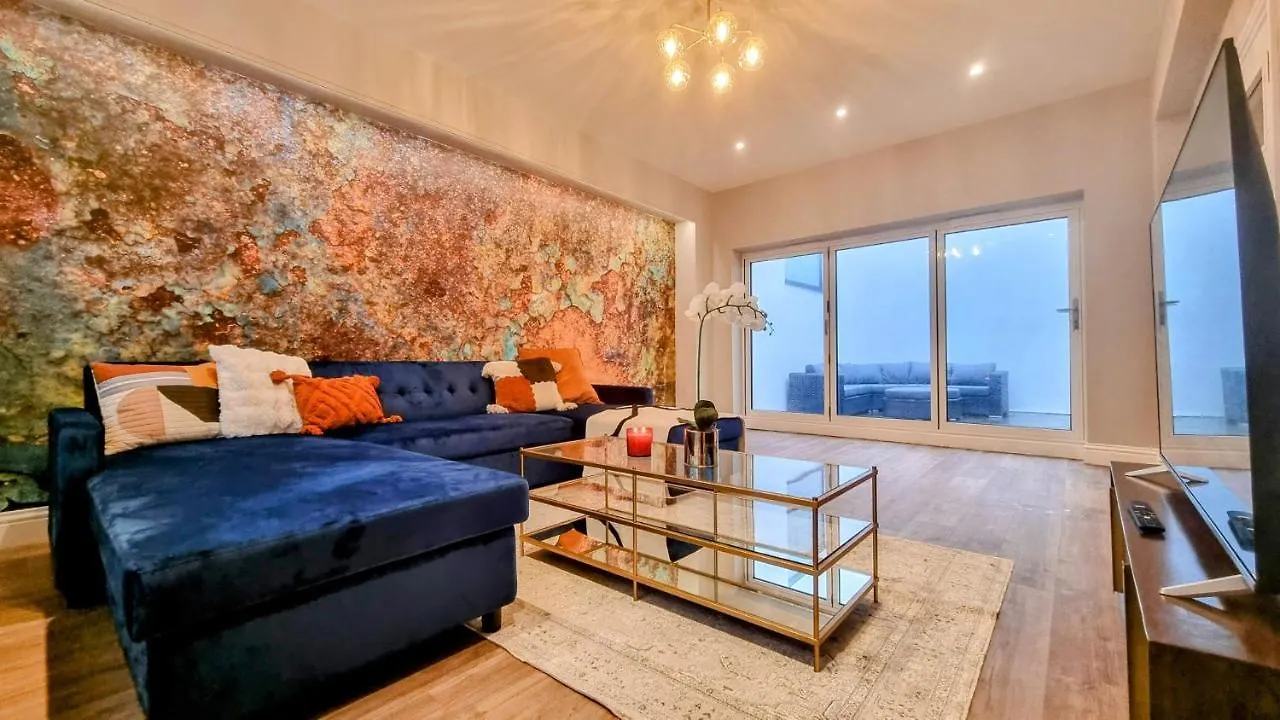 Spacious 4-Bed Brighton Townhouse Retreat 0*,